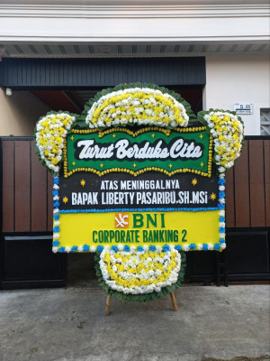 Papan Bunga Duka di Bukit Batrem