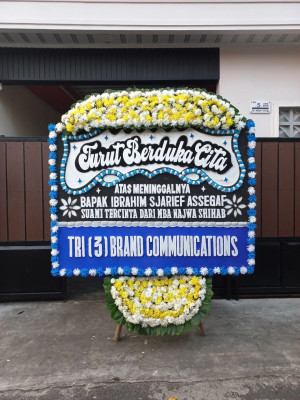 Papan Bunga Duka di Bukit Batrem
